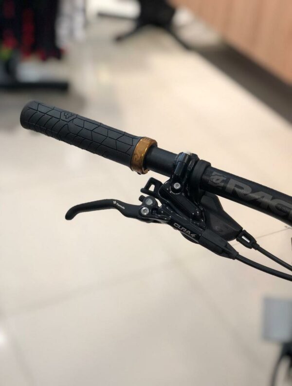 BICICLETA FANTIC All Mountain 1.7 R  BLANCA TALLE L FOX 36 CURA 4 NEGROS