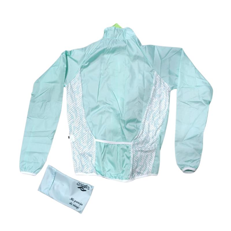 CAMPERA COACH ROMPEVIENTO CON BOLSA DE GUARDAR